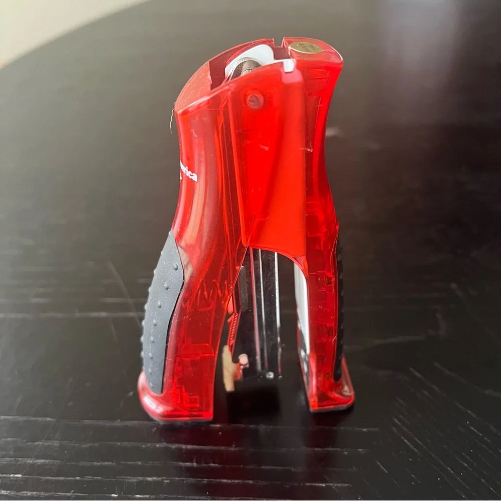 ✅ Red Stapler - Picture 4 of 4
